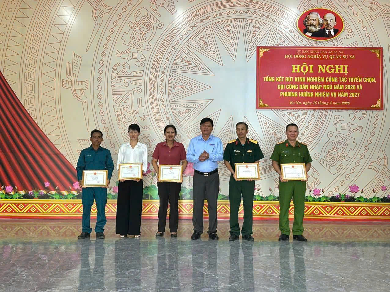 00ebb7c209b788e9d1a66